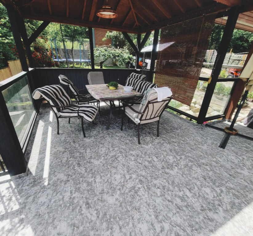 Distinct luxury look and feel.